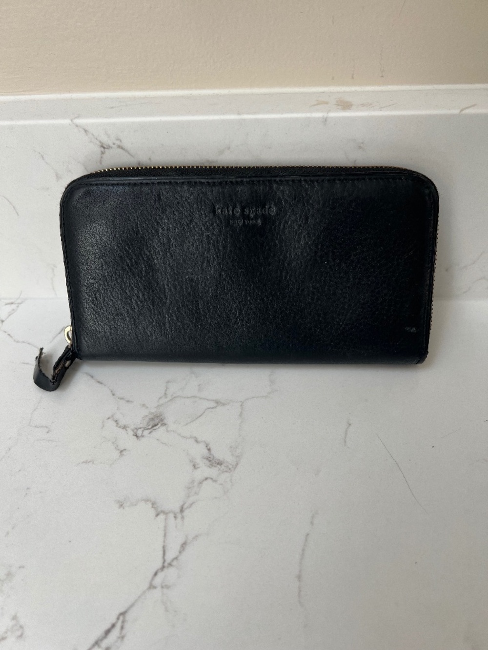 Kate Spade New York Black Leather Zip-Around Wallet – Gold Interior